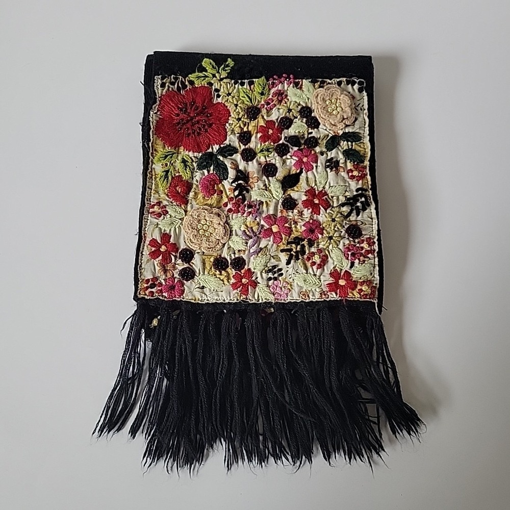 Vintage Wet Seal Fringed Scarf Black Knit Embroidered Flowers Beaded Chic Hippie - Picture 4 of 11